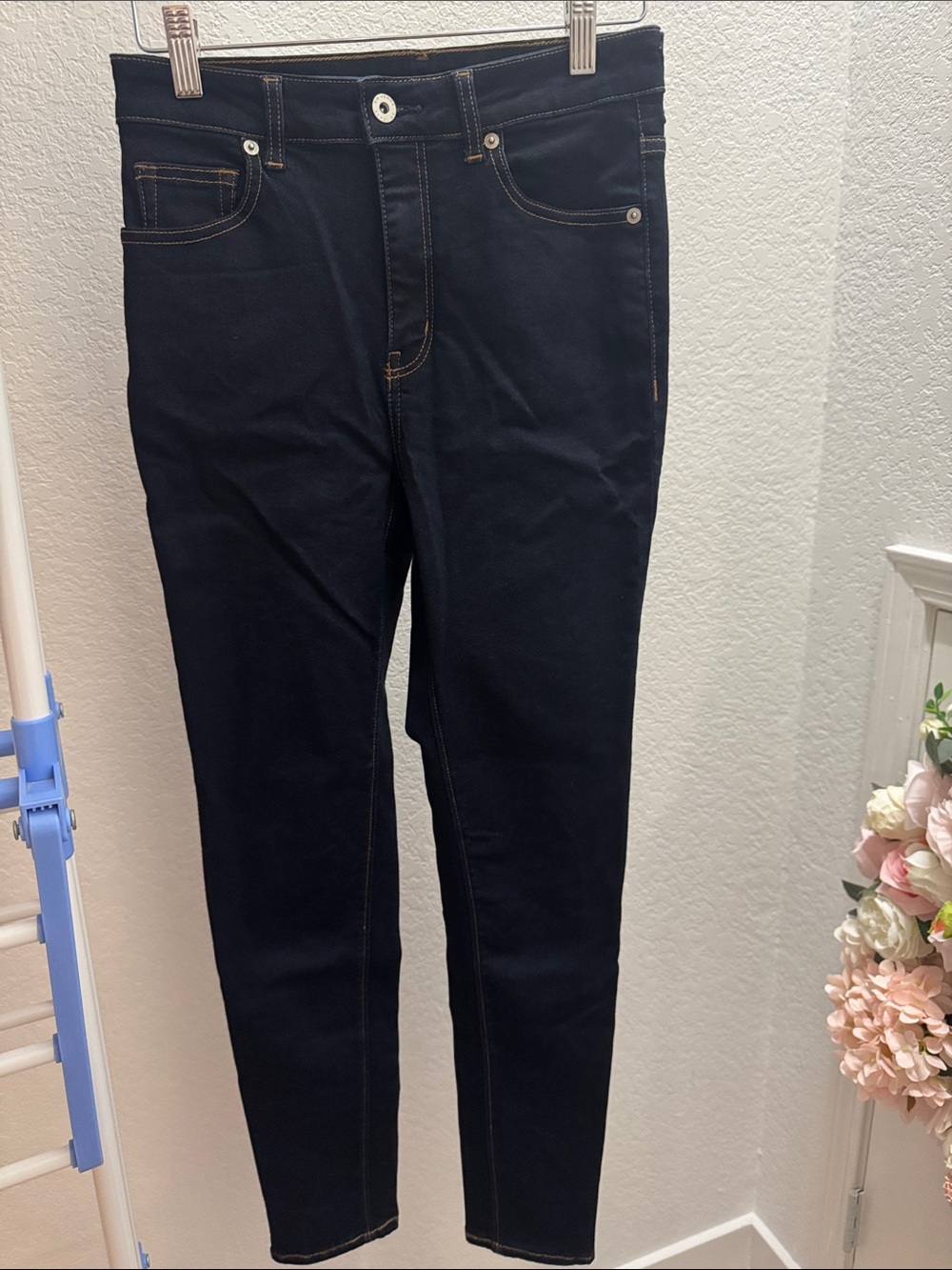 GU (Uniqlo sister brand Japan Only) Women's Dark Navy Slim Jeans
